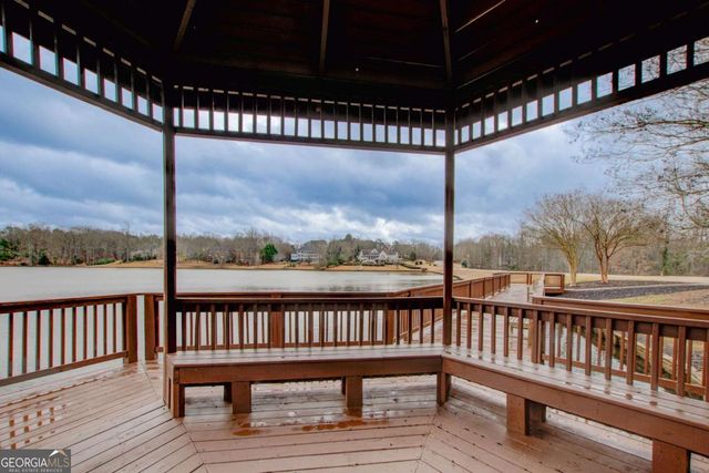 135 Inverleigh Row, Covington, GA 30014