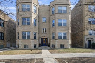 4250 N Mozart Street 2N, Chicago, IL 60618