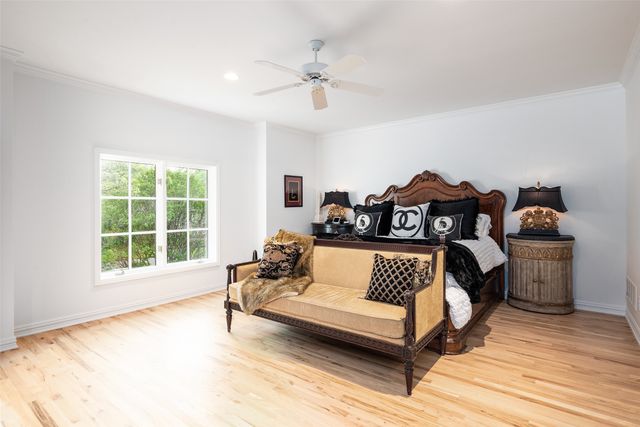 2 Manzano Circle, Dallas, TX 75230