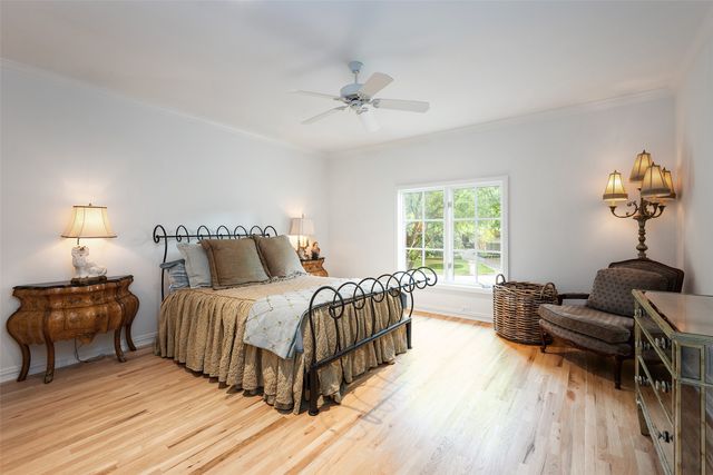 2 Manzano Circle, Dallas, TX 75230