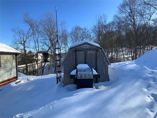 755 Bunola River Rd, Forward Twp, PA 15037