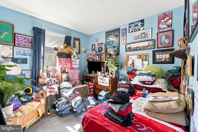9 S LANCASTER LN, Newtown, PA 18940
