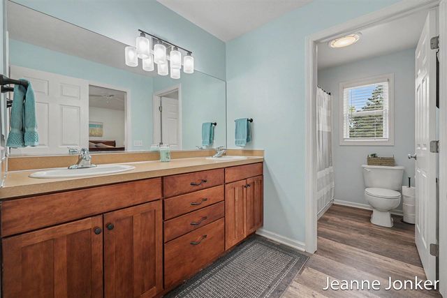 931 Sunset Hills Avenue, Grand Rapids, MI 49534