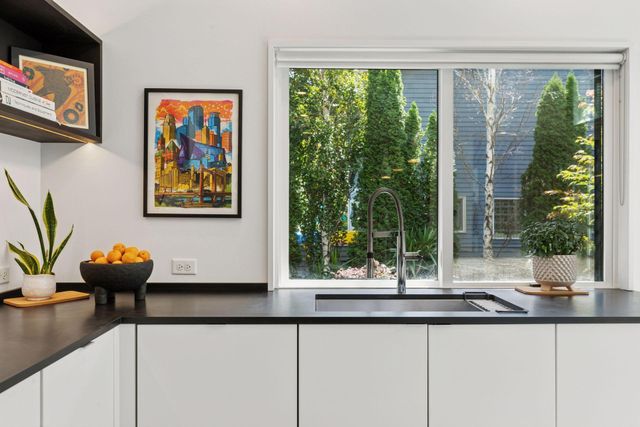 4043 Abbott Avenue S, Minneapolis, MN 55410