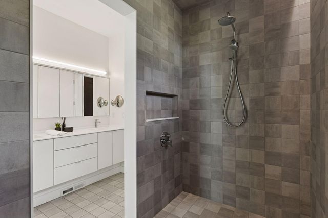 4043 Abbott Avenue S, Minneapolis, MN 55410