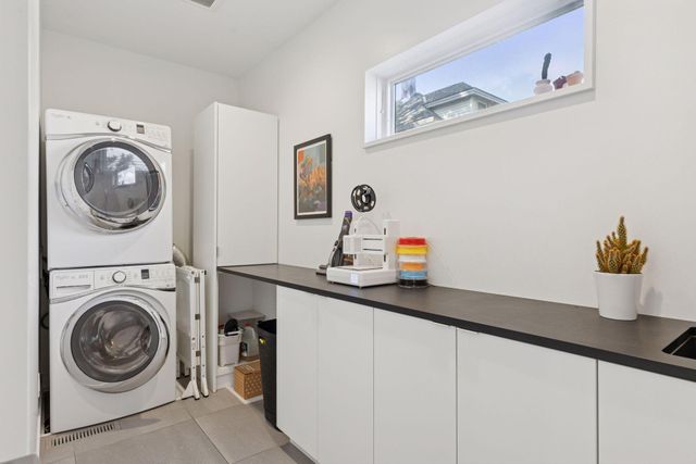 4043 Abbott Avenue S, Minneapolis, MN 55410