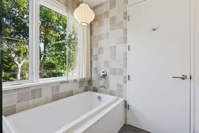 4043 Abbott Avenue S, Minneapolis, MN 55410