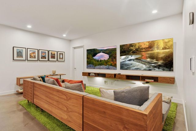 4043 Abbott Avenue S, Minneapolis, MN 55410