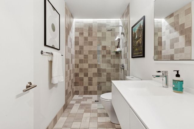 4043 Abbott Avenue S, Minneapolis, MN 55410