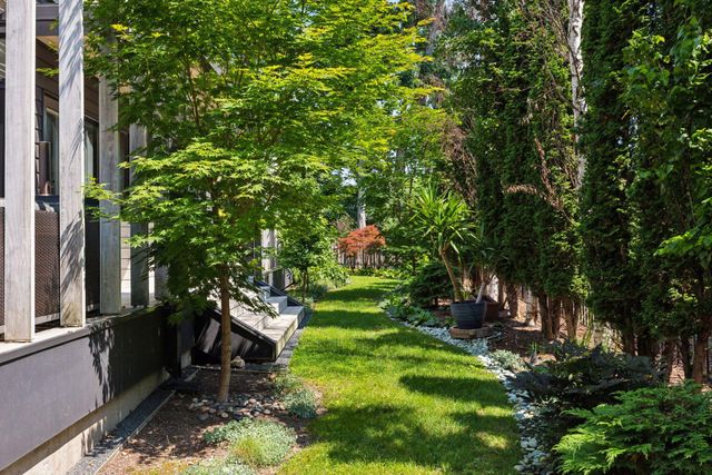 4043 Abbott Avenue S, Minneapolis, MN 55410