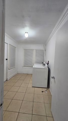 1007 Willow Street, Bonham, TX 75418