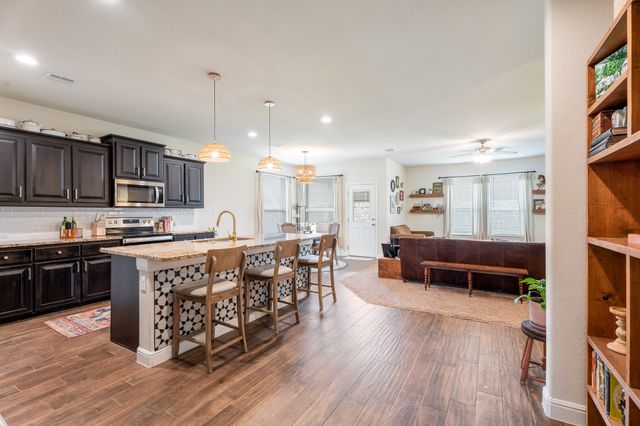 1715 Swale Lane, Granbury, TX 76049