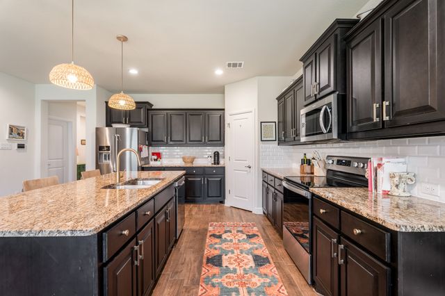1715 Swale Lane, Granbury, TX 76049