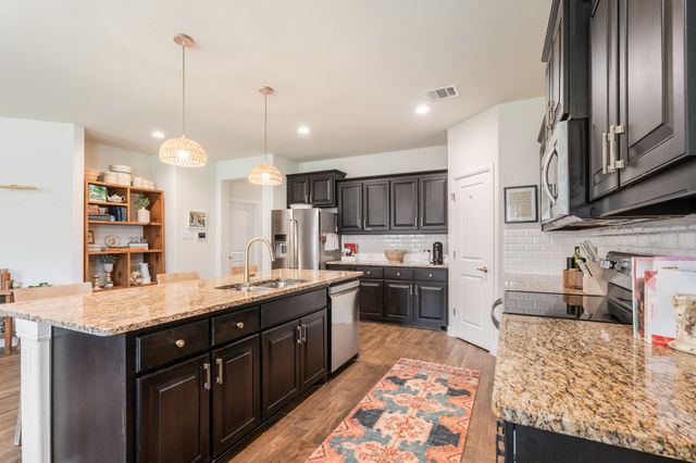 1715 Swale Lane, Granbury, TX 76049