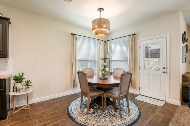 1715 Swale Lane, Granbury, TX 76049
