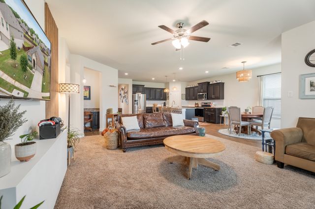 1715 Swale Lane, Granbury, TX 76049