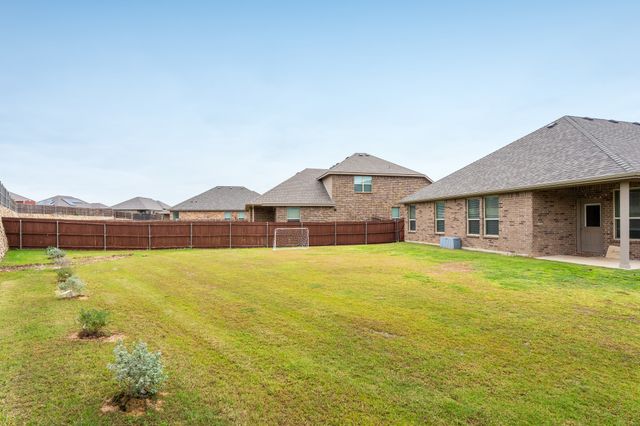 1715 Swale Lane, Granbury, TX 76049