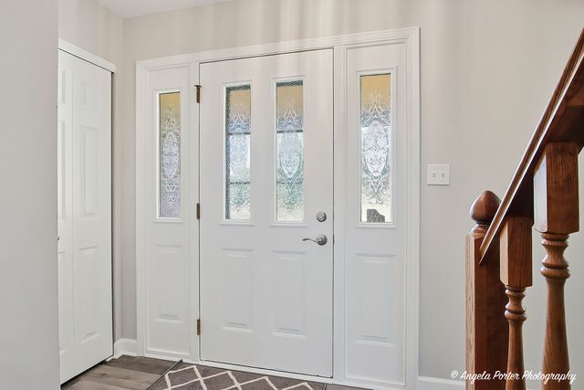 2720 N Patricia Lane, Mchenry, IL 60051