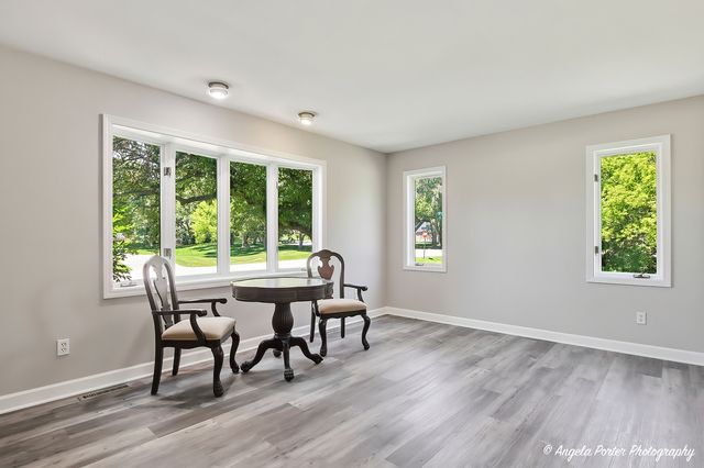 2720 N Patricia Lane, Mchenry, IL 60051