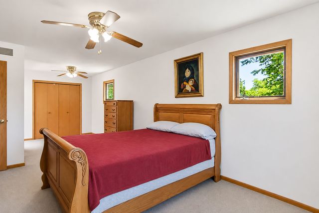 2720 N Patricia Lane, Mchenry, IL 60051