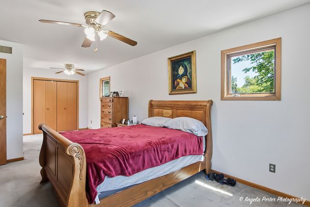 2720 N Patricia Lane, Mchenry, IL 60051