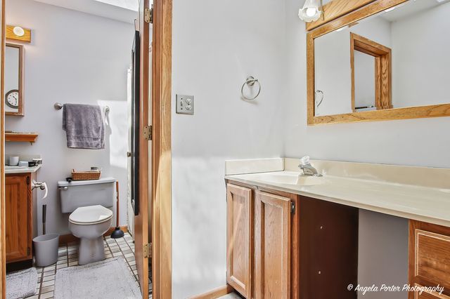2720 N Patricia Lane, Mchenry, IL 60051
