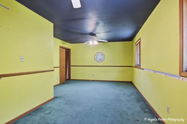 2720 N Patricia Lane, Mchenry, IL 60051