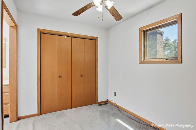 2720 N Patricia Lane, Mchenry, IL 60051