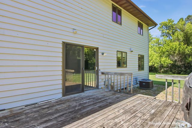 2720 N Patricia Lane, Mchenry, IL 60051