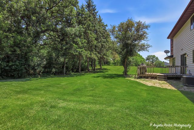 2720 N Patricia Lane, Mchenry, IL 60051