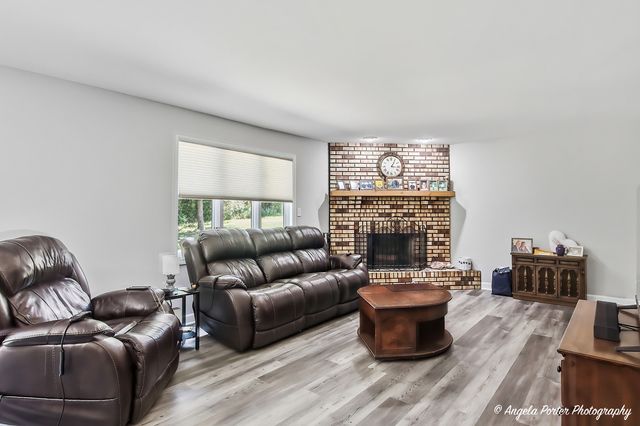 2720 N Patricia Lane, Mchenry, IL 60051