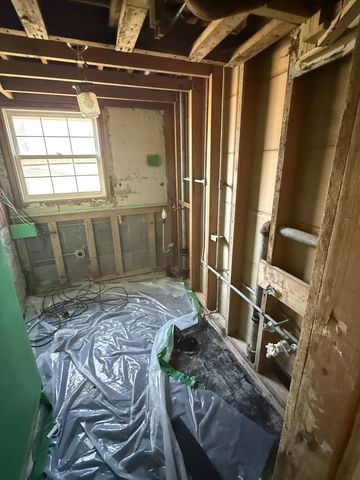 2724 N Country Club Terrace Terrace, Rockford, IL 61103