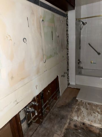 2724 N Country Club Terrace Terrace, Rockford, IL 61103