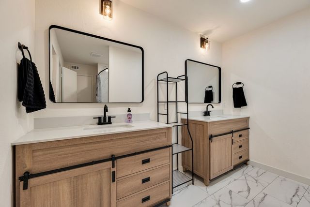 4717 Mandalay Drive, Arlington, TX 76016