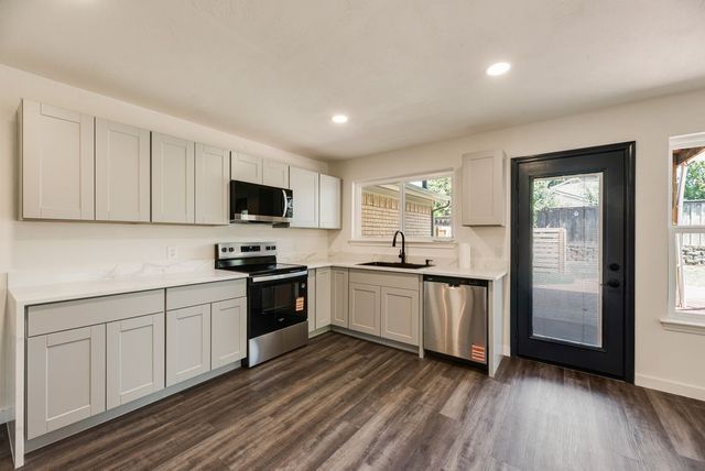 4717 Mandalay Drive, Arlington, TX 76016