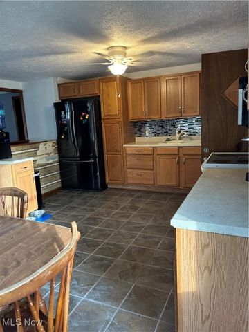 66482 Larrick Ridge Rd, Cambridge, OH 43725