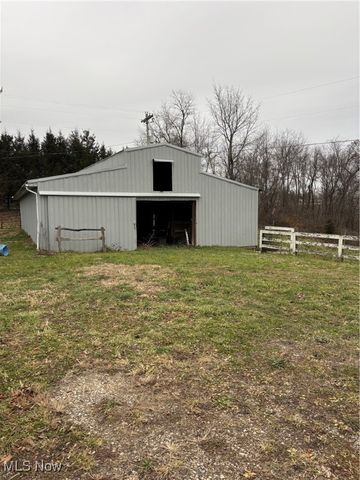 66482 Larrick Ridge Rd, Cambridge, OH 43725