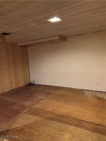 66482 Larrick Ridge Rd, Cambridge, OH 43725