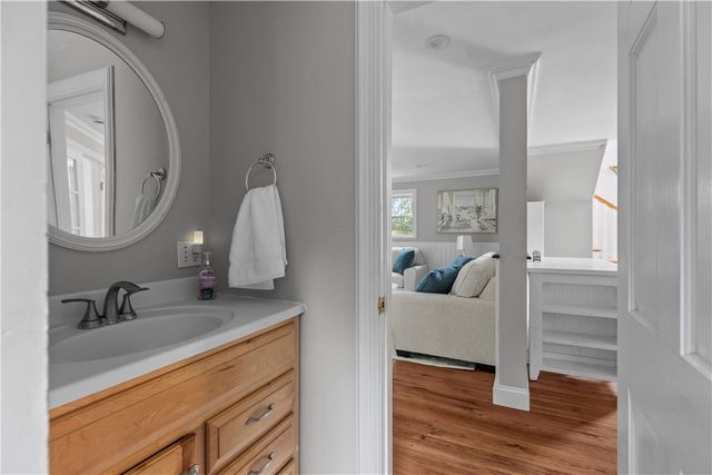 19 Warren Avenue 19, Middletown, RI 02842