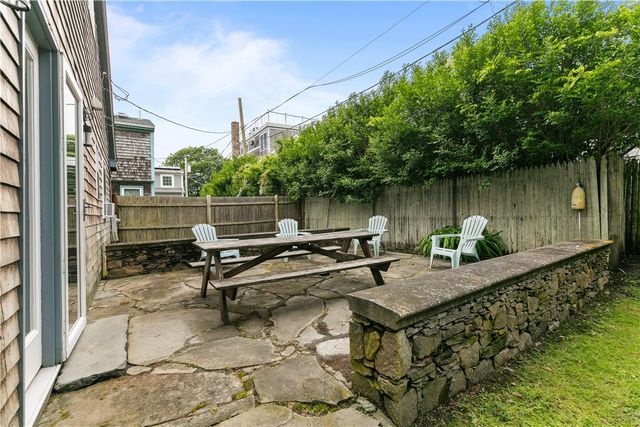 19 Warren Avenue 19, Middletown, RI 02842