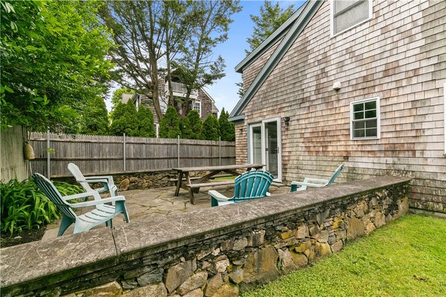 19 Warren Avenue 19, Middletown, RI 02842