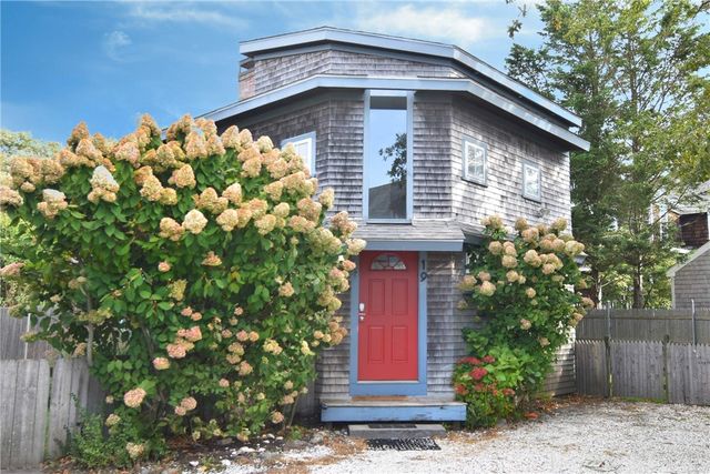 19 Warren Avenue 19, Middletown, RI 02842