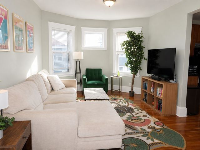 247 Boston Street 3, Boston, MA 02125
