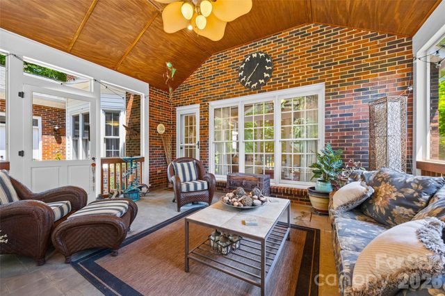 5301 Ravenglass Court, Waxhaw, NC 28173