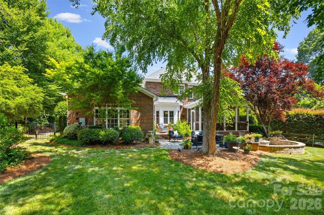 5301 Ravenglass Court, Waxhaw, NC 28173