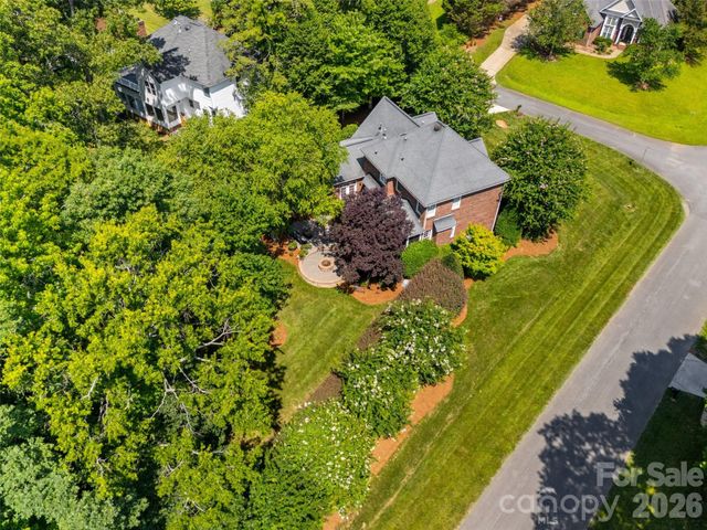 5301 Ravenglass Court, Waxhaw, NC 28173
