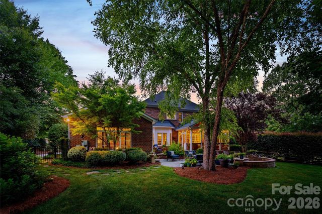 5301 Ravenglass Court, Waxhaw, NC 28173