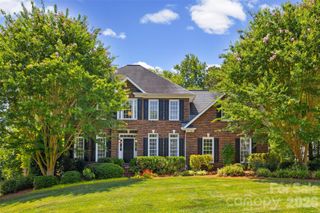5301 Ravenglass Court, Waxhaw, NC 28173