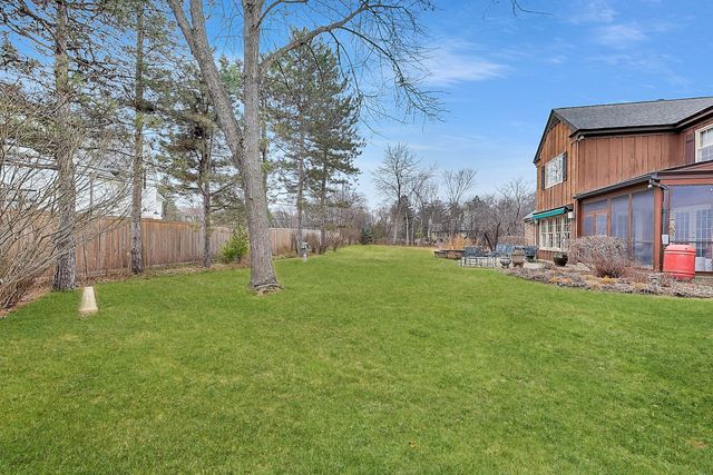 1135 Buttonwood Lane, Northbrook, IL 60062