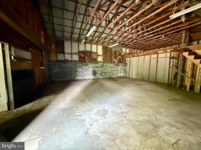 110 ORCHARD RD, Fleetwood, PA 19522
